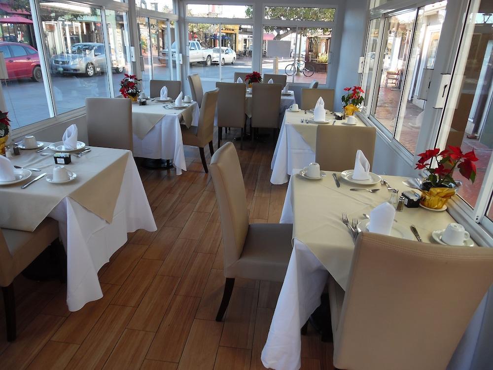 Baja Inn Hoteles Ensenada Esterno foto