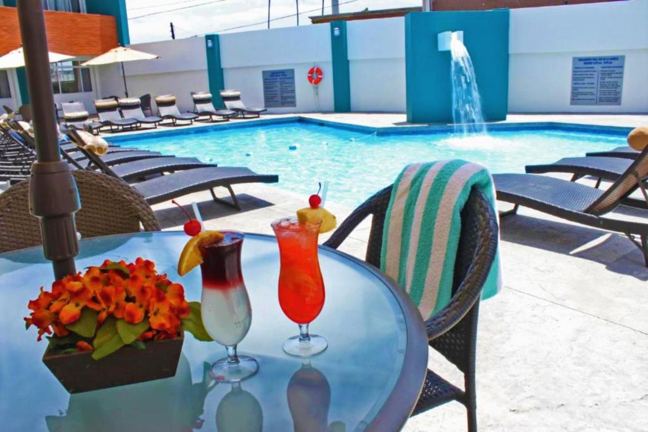 Baja Inn Hoteles Ensenada Esterno foto