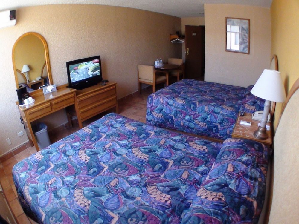 Baja Inn Hoteles Ensenada Esterno foto